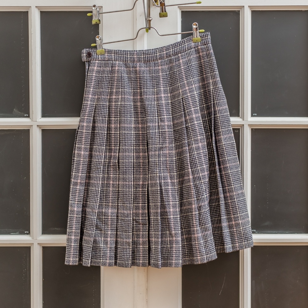 vintage pendleton pleated gray and pink plaid wool